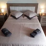 El Meridiano Bed & Breakfast Guatiza