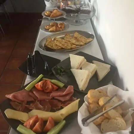 El Meridiano Alojamento de Acomodação e Pequeno-almoço 2*