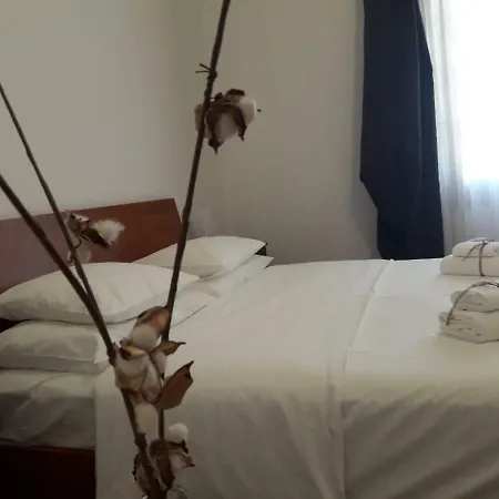 El Meridiano Bed and Breakfast 2*